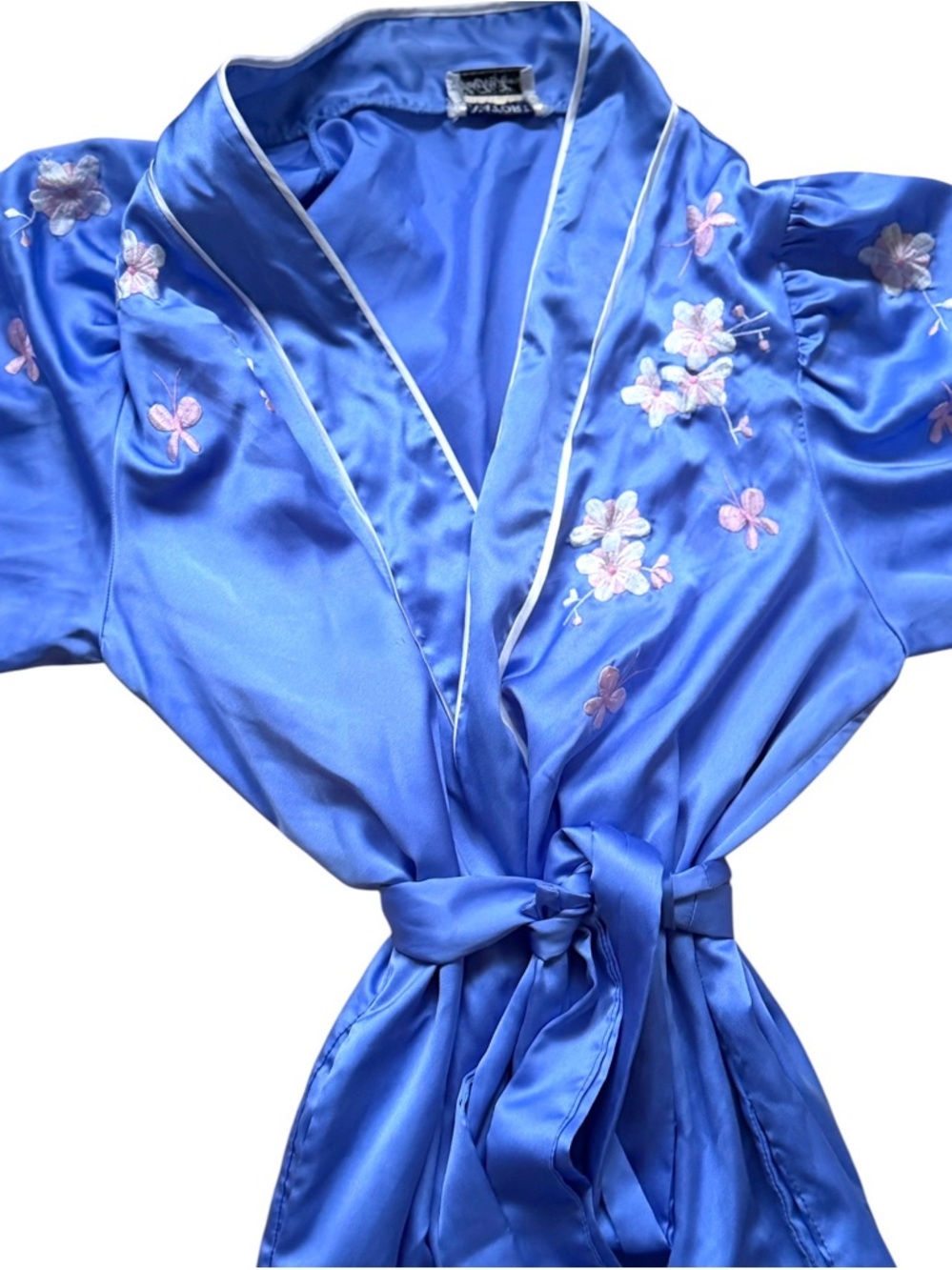 Vintage Saks Fifth Avenue Blue Pink Lavender Satin Embroidered Wrap Robe - Picture 5 of 8